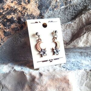 New! Coppery Moon 🌙 Star 🌟 Dangle Earrings